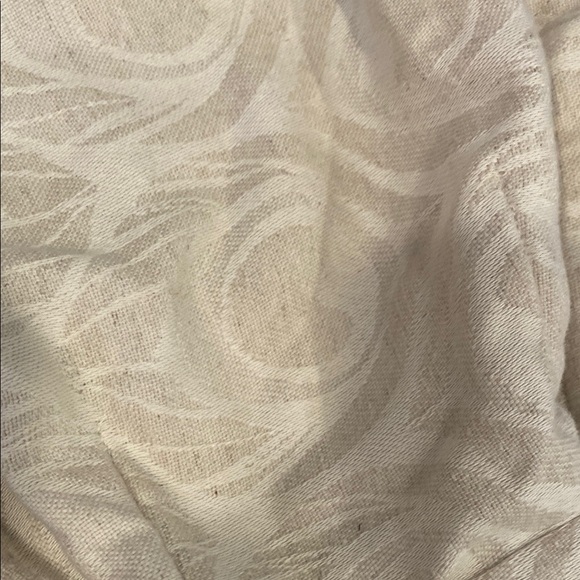 Cream Versatile Accessory for Everyday Use - Picture 3 of 6